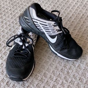 Nike Women's Metcon Black and White Sneakers